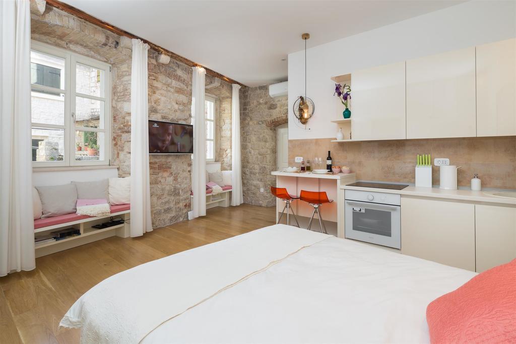 That Place Studio Apartment Trogir Extérieur photo