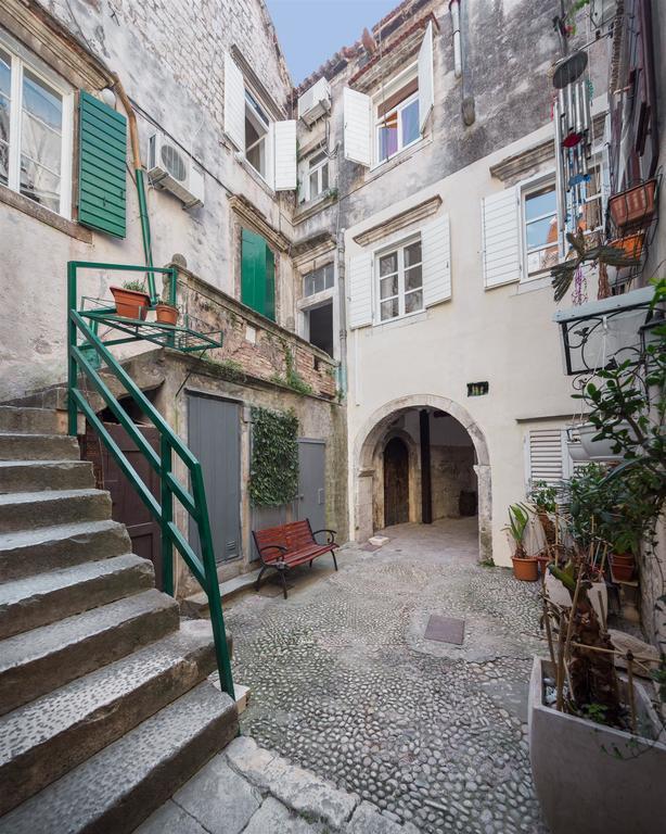 That Place Studio Apartment Trogir Extérieur photo